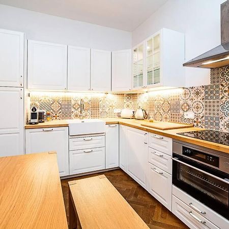 Apartmán Elegant, Modern, 2-Bed Flat By Museum Of Praha Exteriér fotografie