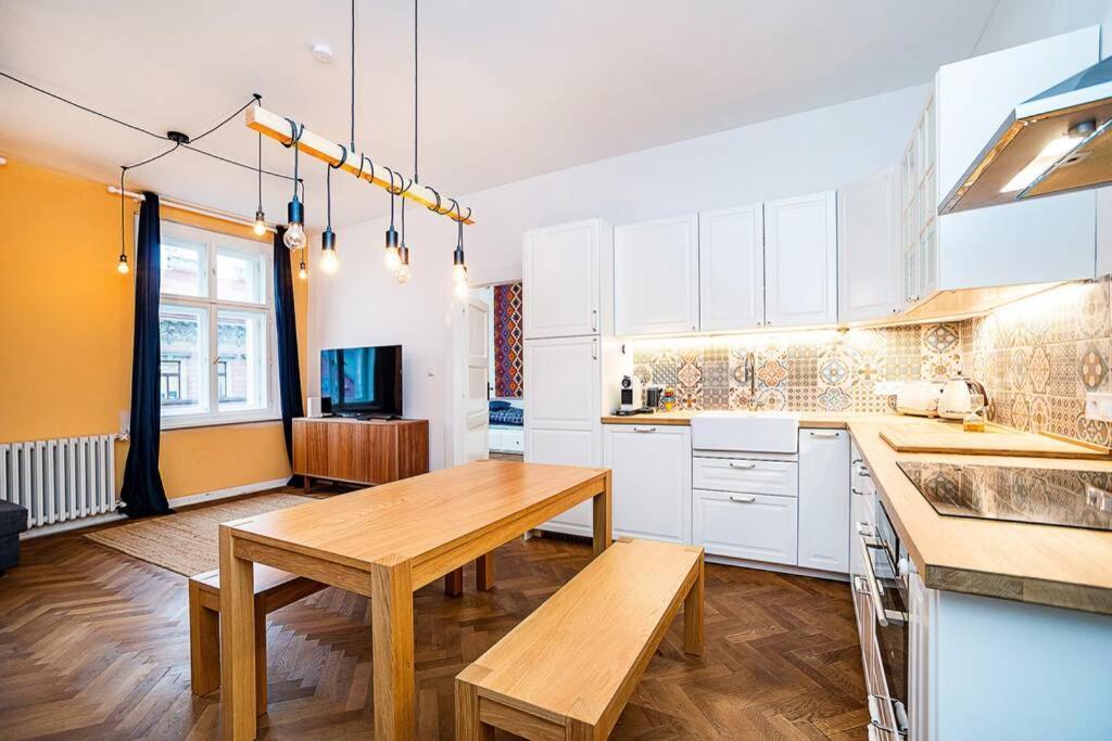 Apartmán Elegant, Modern, 2-Bed Flat By Museum Of Praha Exteriér fotografie
